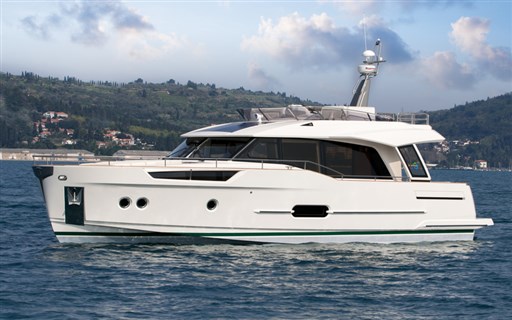 Greenline Yachts 48 Fly