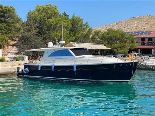 Cantieri Estensi 460 Goldstar