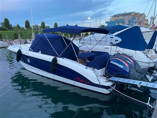 Sessa Marine Key Largo 30