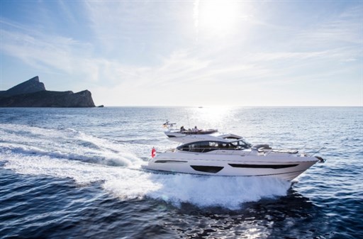s65-exterior-white-hull-15-645x425