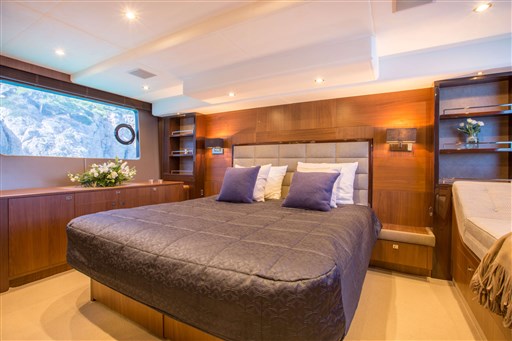 Princess-64-motor-yacht-yacht-for-sale-interior-image-Lengers-Yachts1-scaled.jpg