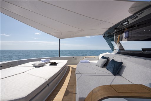 11_BMF6083 bow lounge