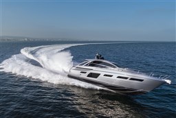 Pershing_7X_Cruising-0003_43055
