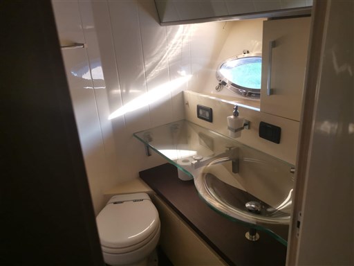 WhatsApp Image 2025-11-17 at 14.53.59 (7).jpeg