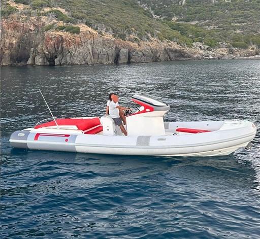 Pirelli Pzero 880 Sport