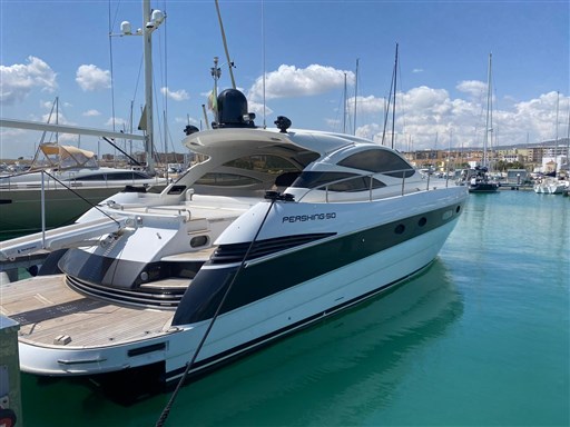 Pershing 50'