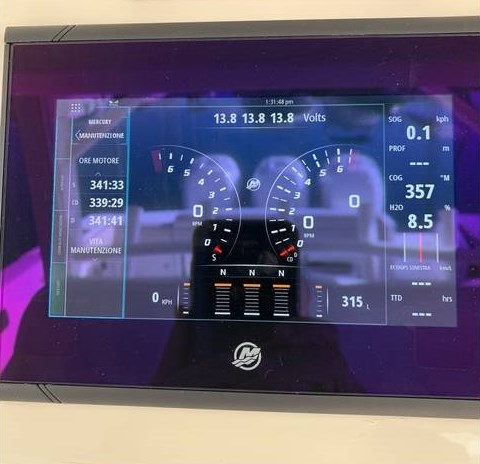 boston-whaler-380-outrage-48083030221155566968514956524569x