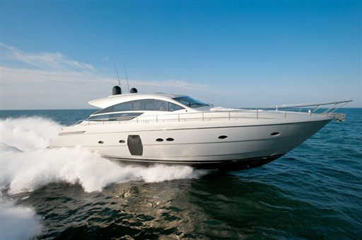 Pershing 64'