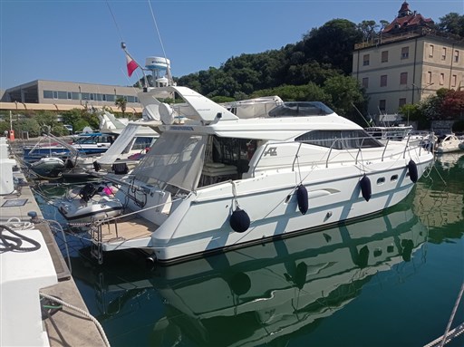 Azimut 43 Fly