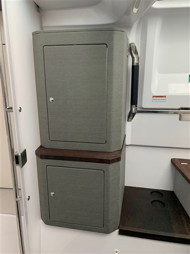 Axopar - 37 Cross Cabin