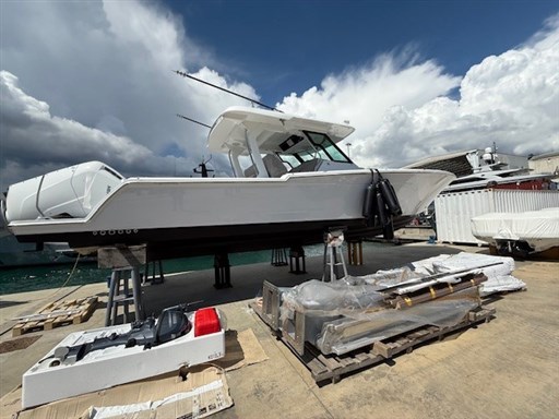 Bertram Yacht 39 Cc