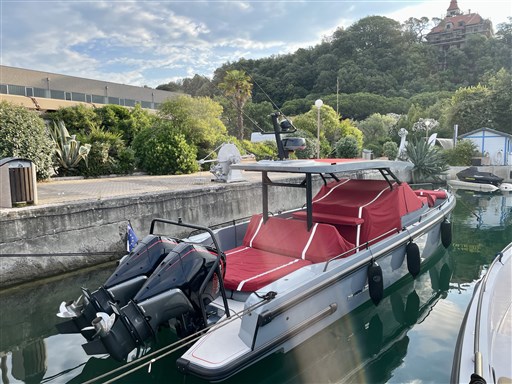 Brabus Marine - Shadow 900 Sun Top