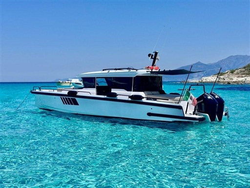 Axopar 37 XC Cross Cabin – 2024 - VDS Yachts