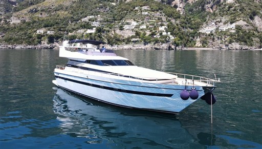 Cantieri di Pisa Akhir 22 S Charter – 1989 - VDS Yachts