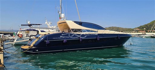 Riva 72 Splendida Charter – 2000 - VDS Yachts