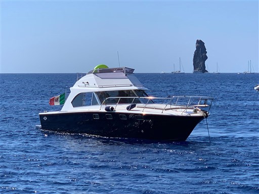 Magnum Marine 38 Sport Fisherman – 1977 - VDS Yachts