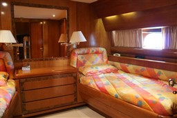 DSC02014.jpg