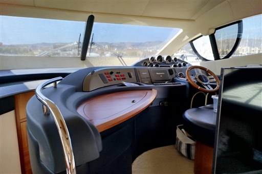 AZIMUT 50 2008 RYB (4)