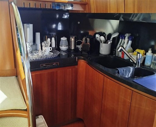 AZIMUT 50 2008 RYB (24)