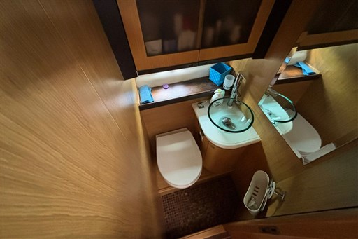 AIRON MARINE 4300 T- TOP 2007 RYB (10)