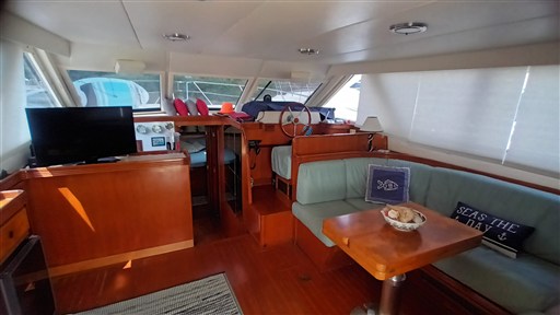 UNIESSE 42 1990 FLY RYB (17)