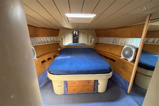 FERRETTI 58S 1992 RYB  (23)