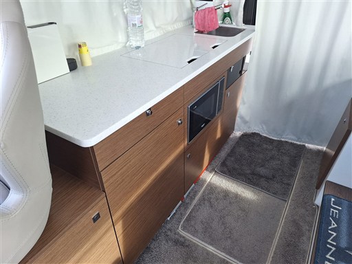 JEANNEAU MERRY FISHER 10.95 2022-2023 RYB (12)