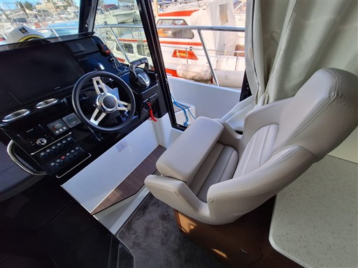 JEANNEAU MERRY FISHER 10.95 2022-2023 RYB (19)