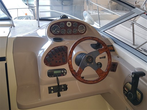 REGAL MARINE 242 1999 RYB (1)