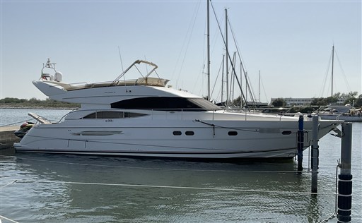 Princess Yachts 61 Fly