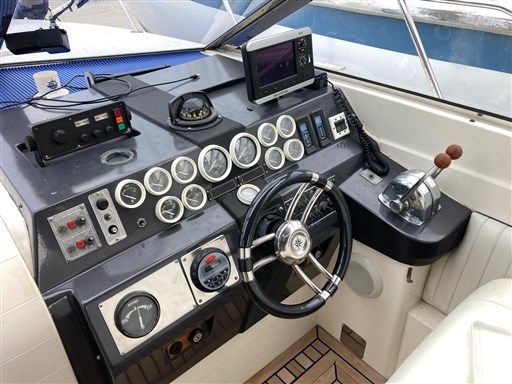 sunseeker 36 1987 cnm&co dic 2022 (7)