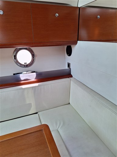 BENETEAU FLYER 38 GT 2011 RYB LUG 2024 (22)