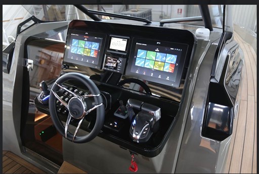 CAPELLI STRADIVARI 43 2022 RYB (15)