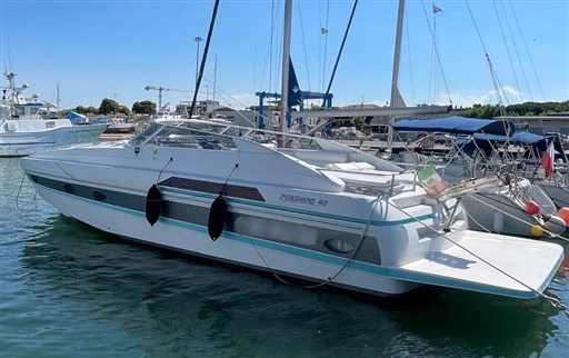 Cantieri Dell'Adriatico Pershing 40