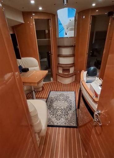 Fairline 52 Targa HT 2005 RYB (36)