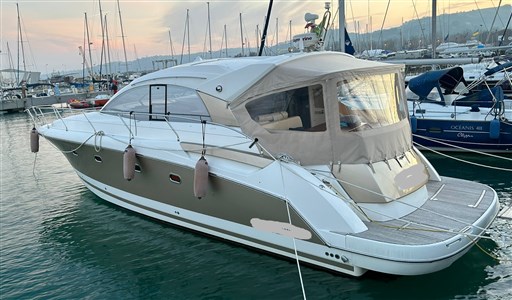 Prestige 42s