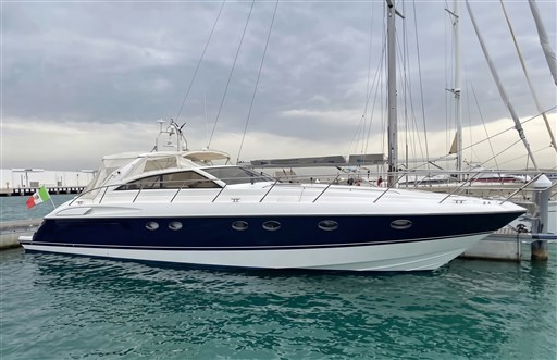 Princess Yachts V 55
