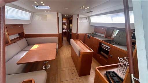 Beneteau_Sense_50_16