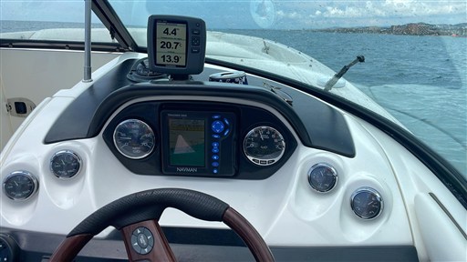 Sea Ray 270 SLX 2007  (4)