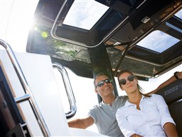 Fjord_38_xpress_Exterior_008-1614