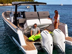 Fjord_38_xpress_Exterior_013-1055