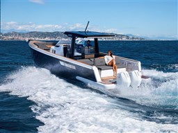 Fjord_38_xpress_Exterior_010-1755