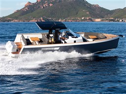 Fjord_38_xpress_Exterior_012-0473