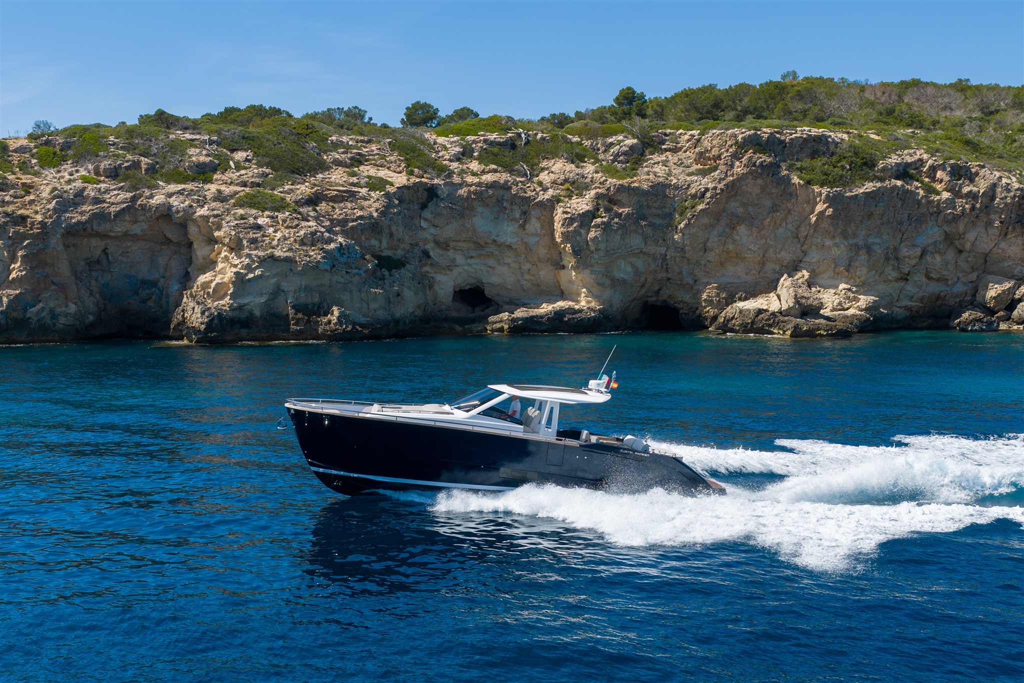 Austin Parker 44 Ibiza  (7)