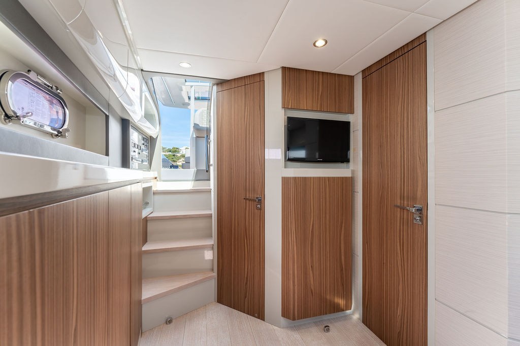 Austin Parker 44 Ibiza  (23)