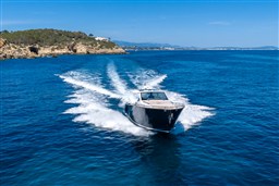 Austin Parker 44 Ibiza  (4)