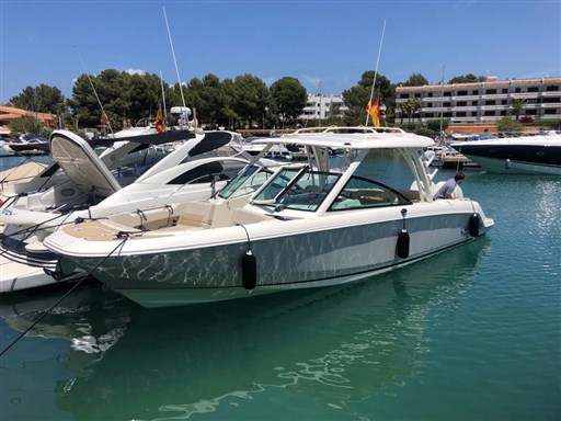 Boston Whaler 320 Vantage 2018   (5)
