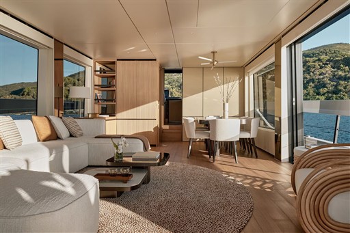 SEADECK_9_IMAGE__0006_SD9-Salon-1.jpg