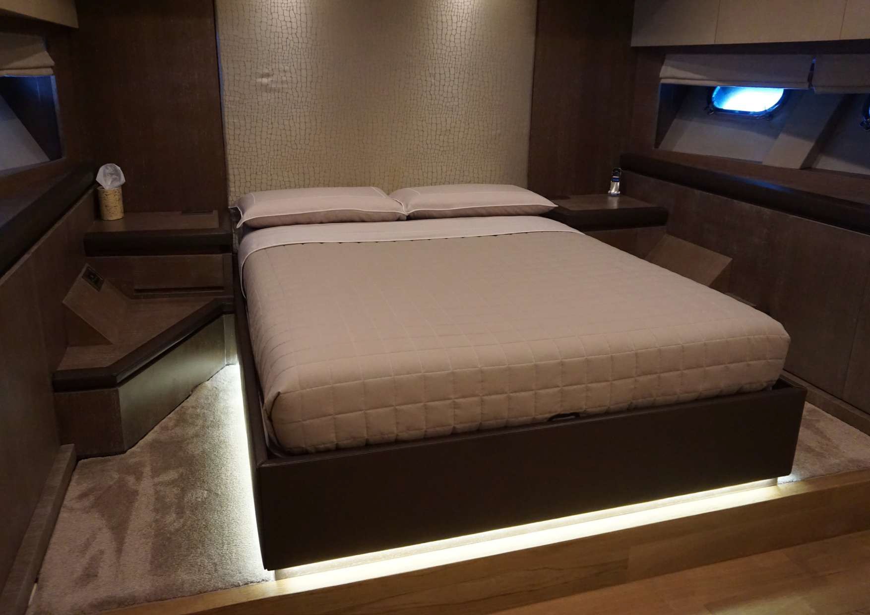 Arno Leopard 24 - Charter Pontine