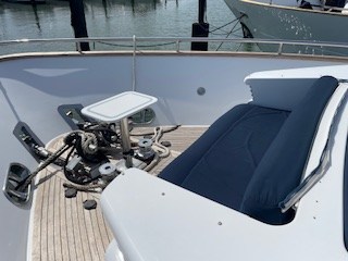 Horizon 76' Distinctive